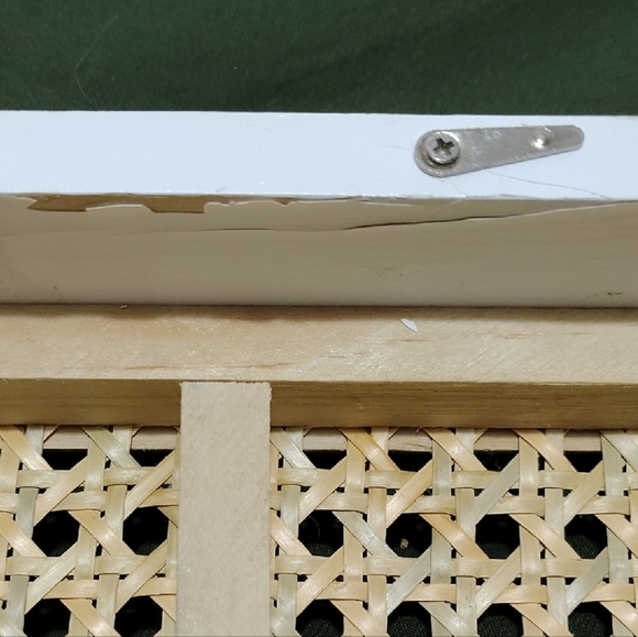 Wicker Top Breakfast In Bed Tray in White and Natural Cane - Picture 3 of 6